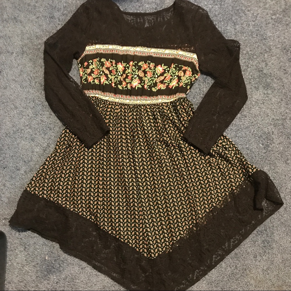 Lace trim dress